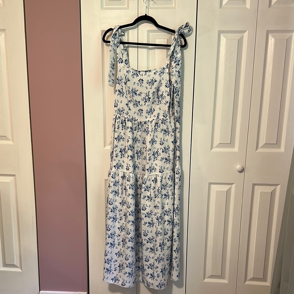 Floral Blue and White TieDress